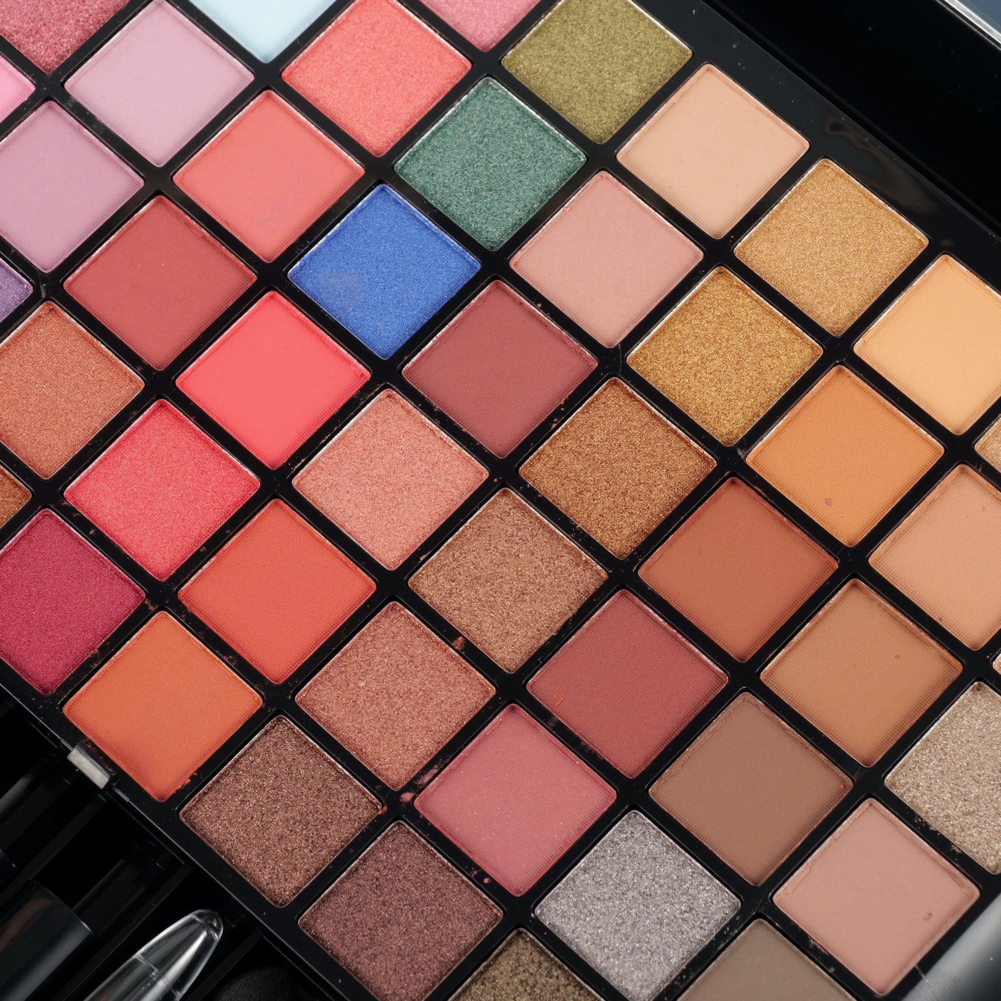 Miss Rose Travel Makeup Kit – 90 Eyeshadows, Face Essentials, Gloss & Glitter | All-in-One Portable Beauty Set for Endless Looks